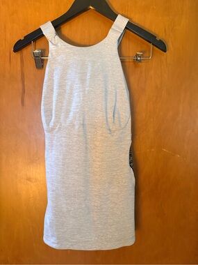 Lululemon Sleeveless Heather Gray Exercise tank